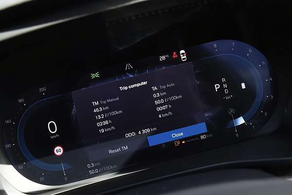 2023 Volvo XC40 Ultimate B4 Bright