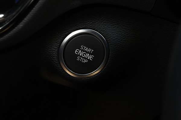 2023 Volvo XC40 Ultimate B4 Bright