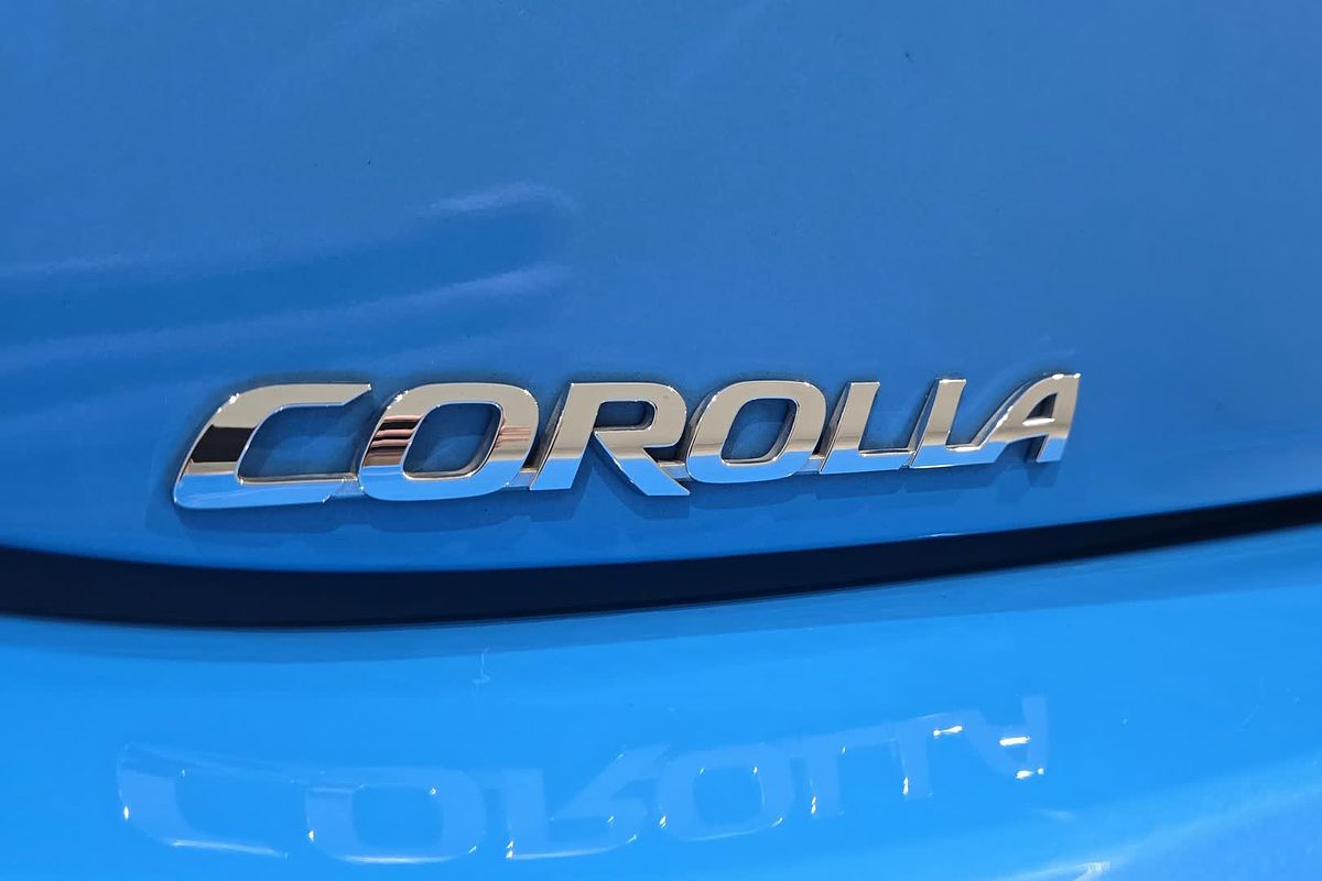 2020 Toyota Corolla ZR Hybrid ZWE211R