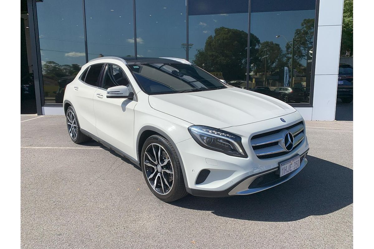 2015 Mercedes-Benz GLA-Class GLA250 X156