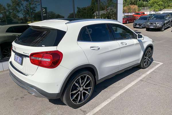 2015 Mercedes-Benz GLA-Class GLA250 X156