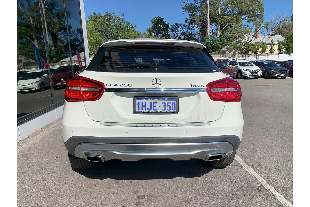 2015 Mercedes-Benz GLA-Class GLA250 X156