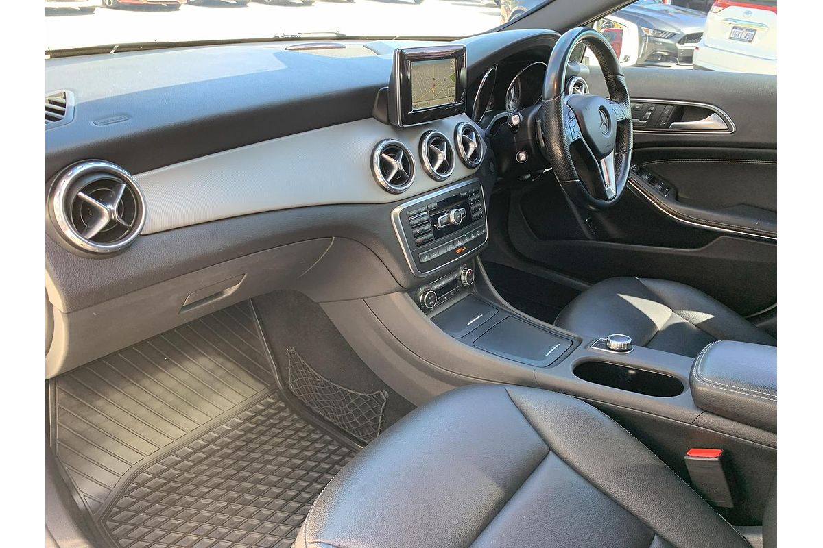 2015 Mercedes-Benz GLA-Class GLA250 X156