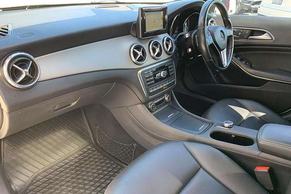 2015 Mercedes-Benz GLA-Class GLA250 X156