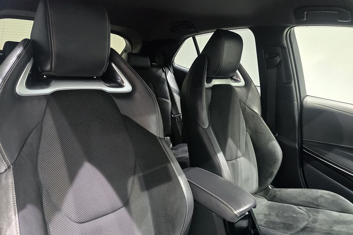2020 Toyota Corolla ZR Hybrid ZWE211R