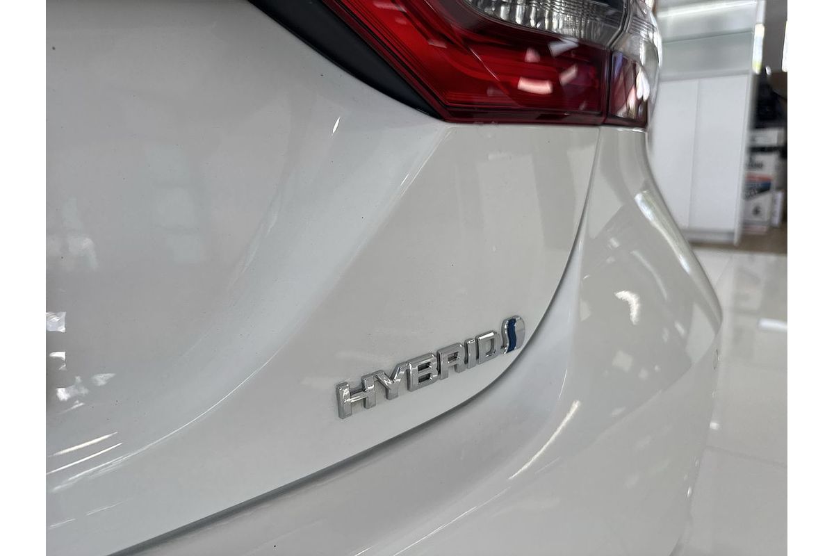 2022 Toyota Camry Ascent Sport AXVH70R