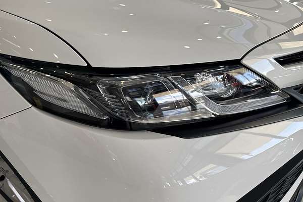 2022 Toyota Camry Ascent Sport AXVH70R