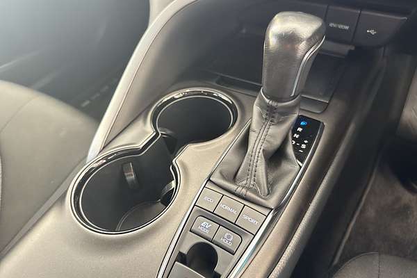 2022 Toyota Camry Ascent Sport AXVH70R