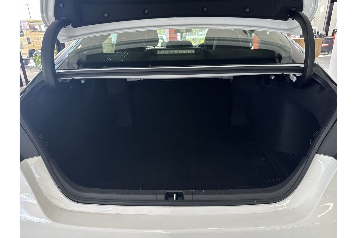2022 Toyota Camry Ascent Sport AXVH70R