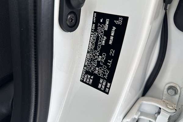 2022 Toyota Camry Ascent Sport AXVH70R