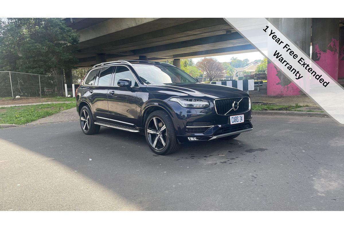 2016 Volvo XC90 T6 Momentum