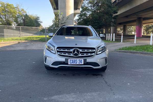 2017 Mercedes-Benz GLA-Class GLA180 X156