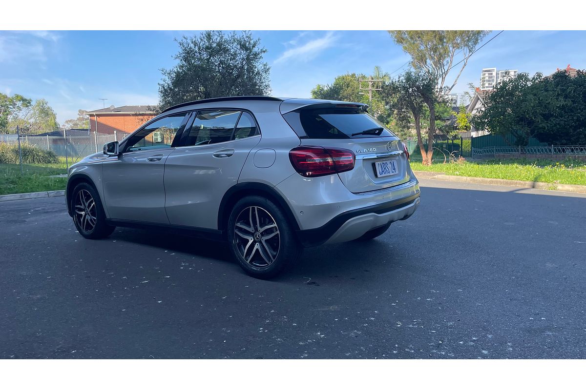 2017 Mercedes-Benz GLA-Class GLA180 X156