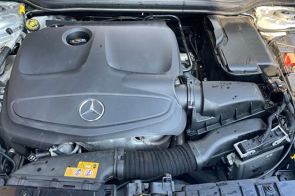2017 Mercedes-Benz GLA-Class GLA180 X156