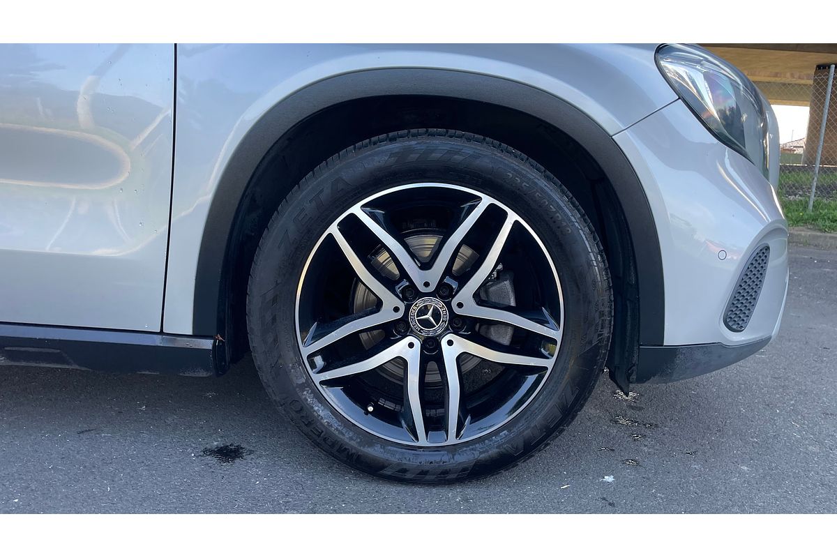 2017 Mercedes-Benz GLA-Class GLA180 X156