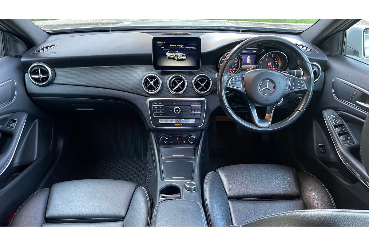 2017 Mercedes-Benz GLA-Class GLA180 X156