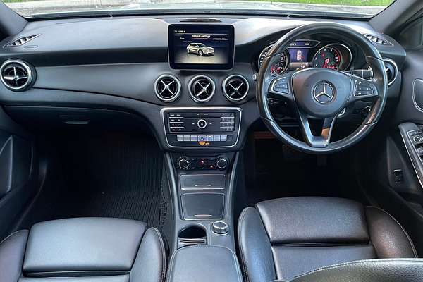 2017 Mercedes-Benz GLA-Class GLA180 X156