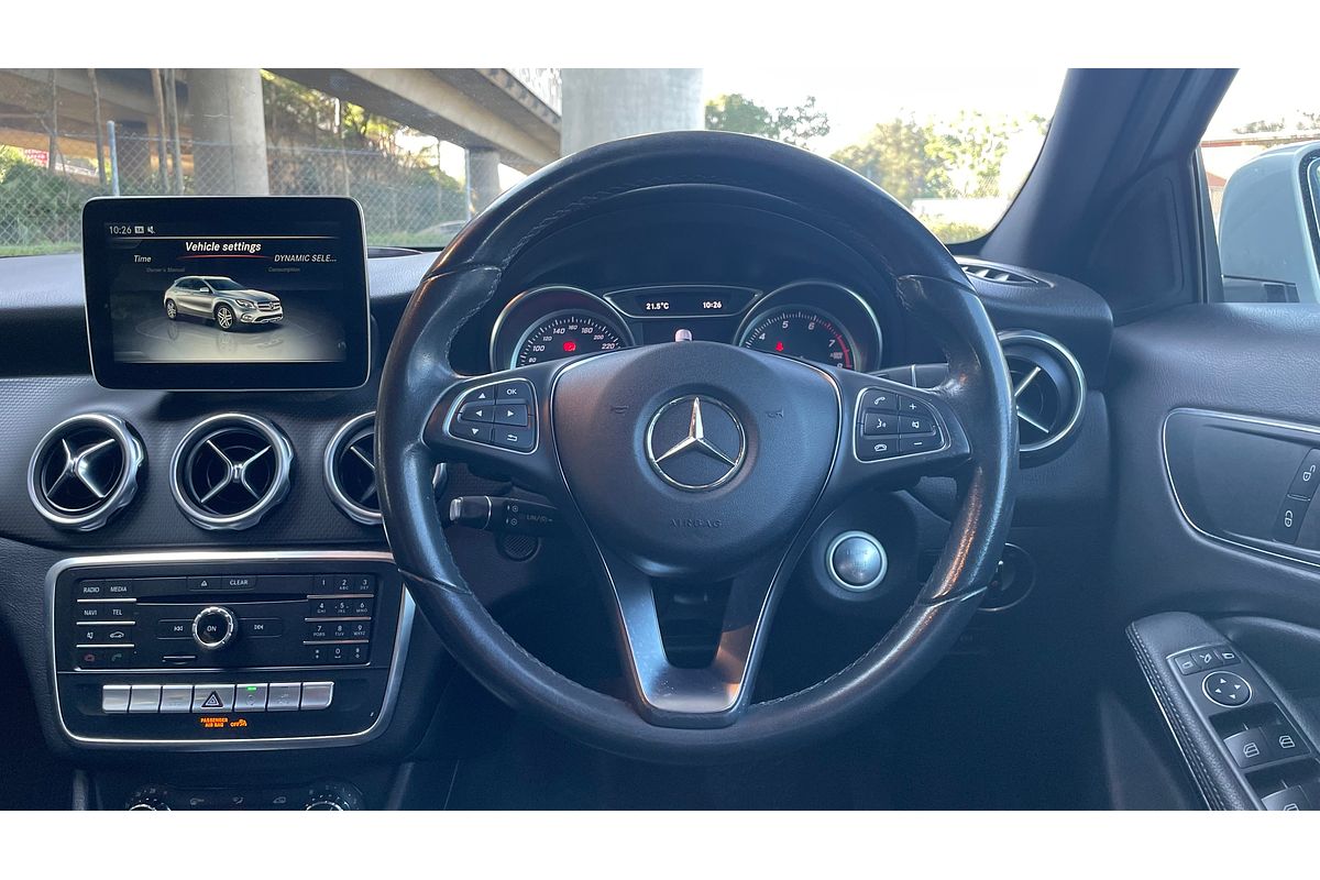 2017 Mercedes-Benz GLA-Class GLA180 X156