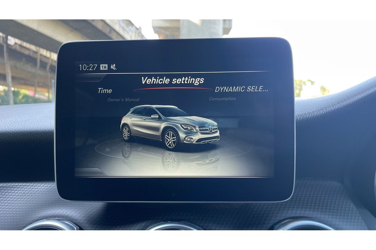 2017 Mercedes-Benz GLA-Class GLA180 X156