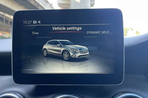 2017 Mercedes-Benz GLA-Class GLA180 X156