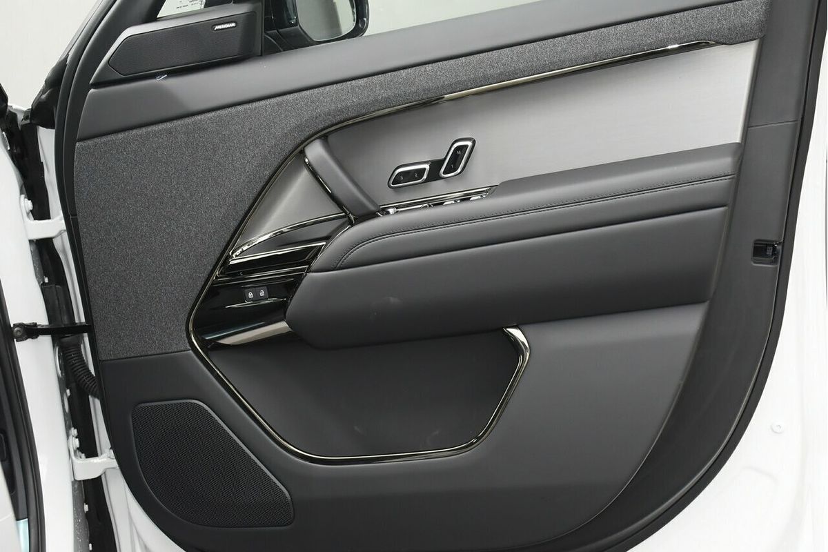2025 Land Rover Range Rover Sport D250 Dynamic SE L461