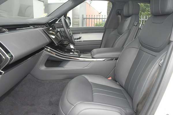 2025 Land Rover Range Rover Sport D250 Dynamic SE L461