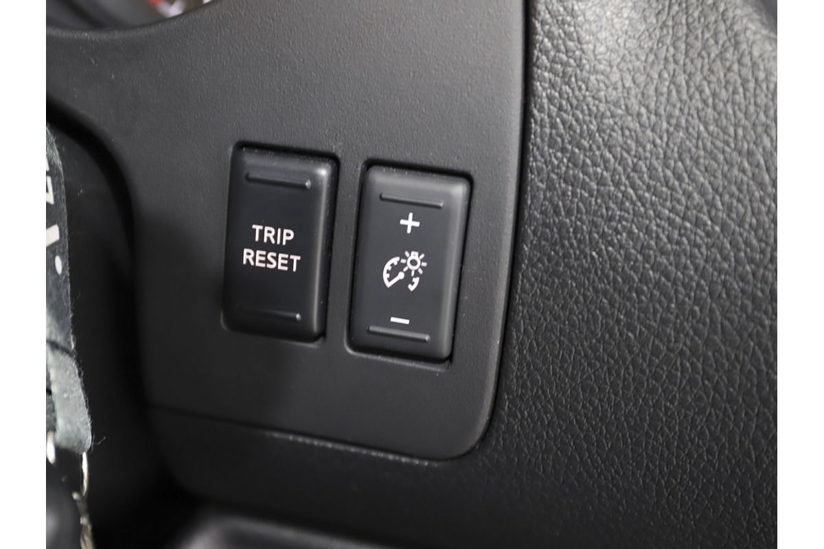 2021 Nissan Navara ST D23