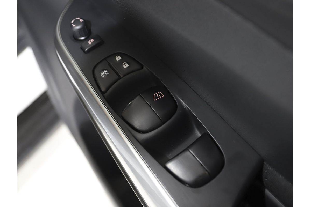 2021 Nissan Navara ST D23
