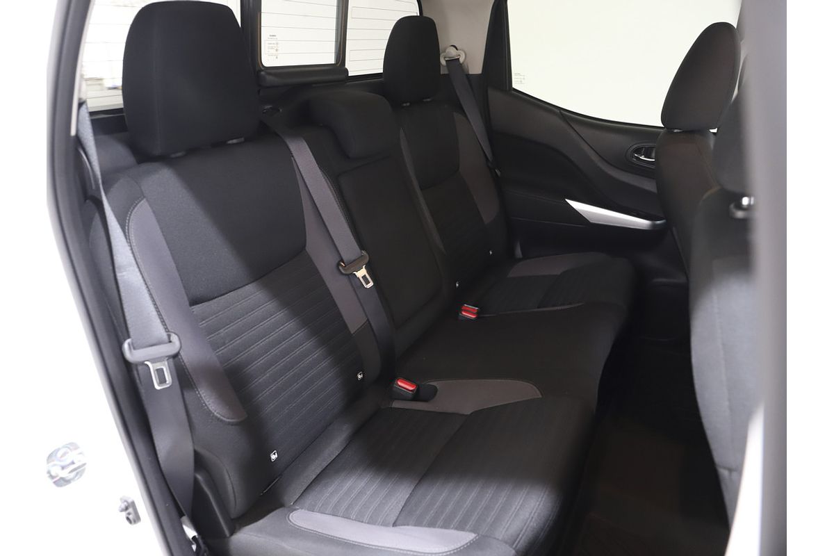 2021 Nissan Navara ST D23