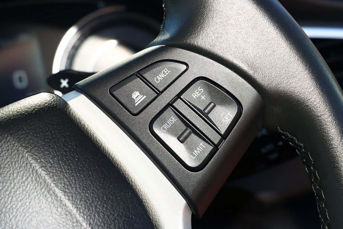 2023 Suzuki S-Cross GL+ JYB