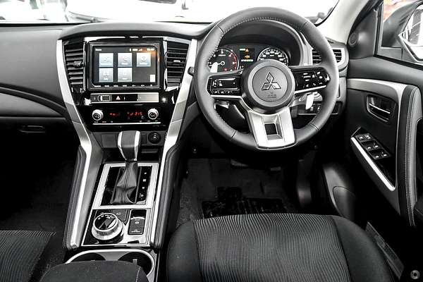 2024 Mitsubishi Pajero Sport GLX QG