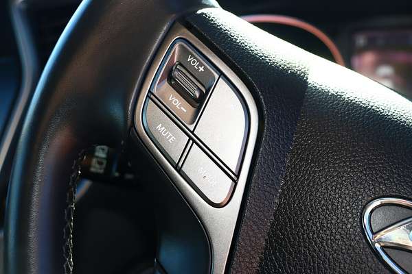 2017 Hyundai Santa Fe Elite DM3 Series II