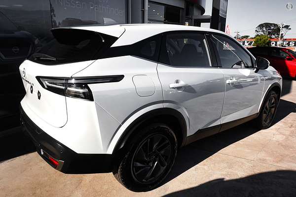 2025 Nissan QASHQAI ST J12