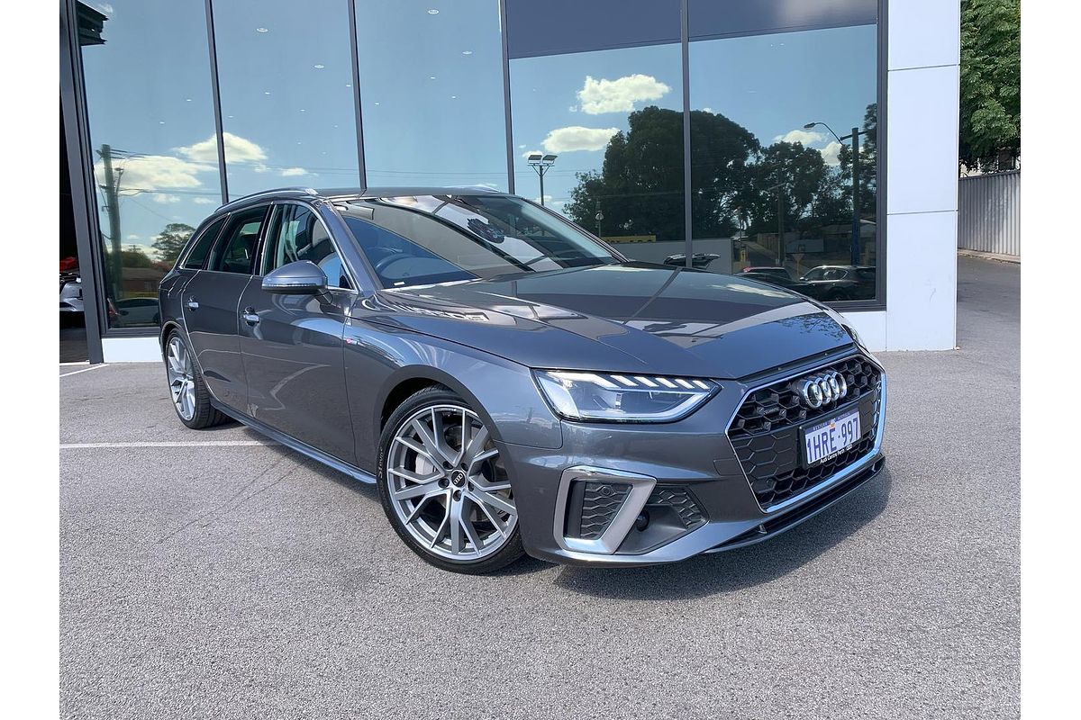 2022 Audi A4 45 TFSI S line B9