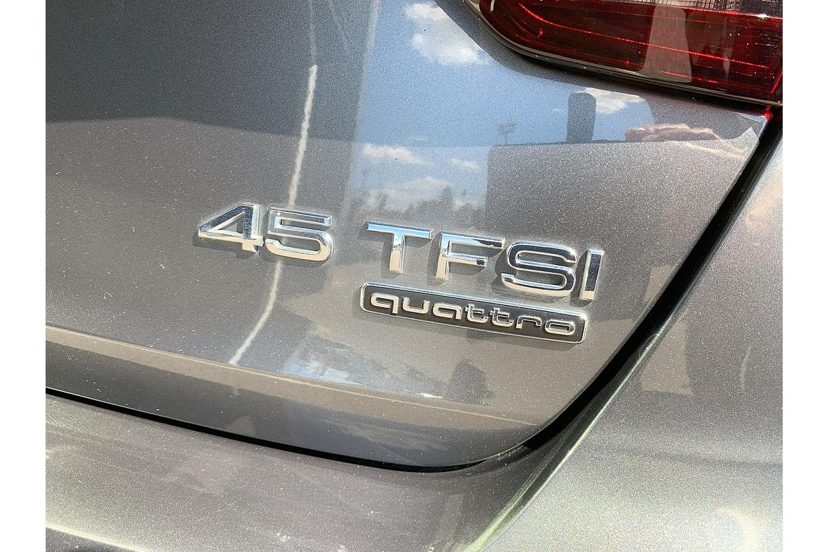 2022 Audi A4 45 TFSI S line B9