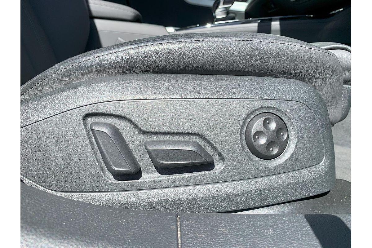 2022 Audi A4 45 TFSI S line B9