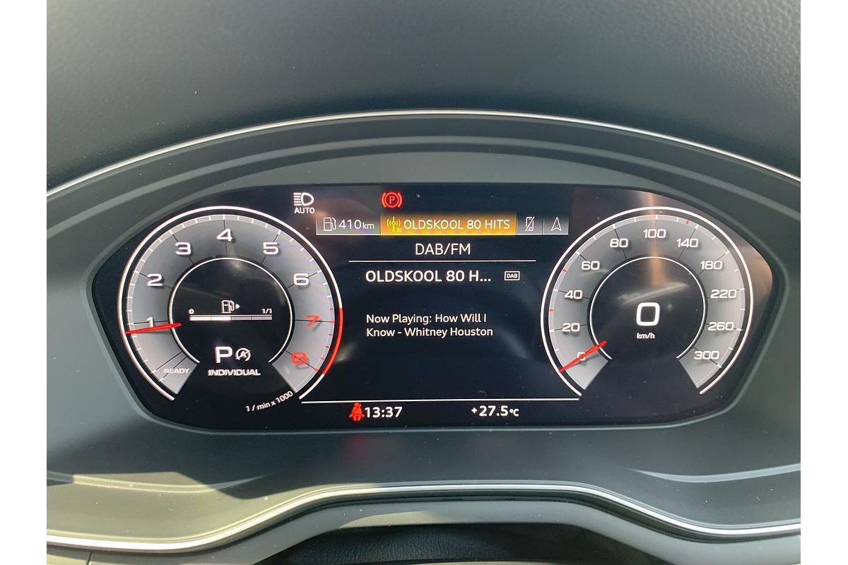 2022 Audi A4 45 TFSI S line B9