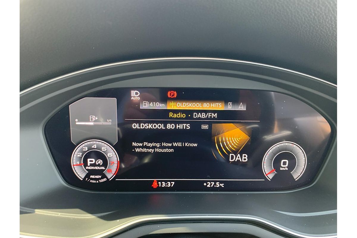 2022 Audi A4 45 TFSI S line B9