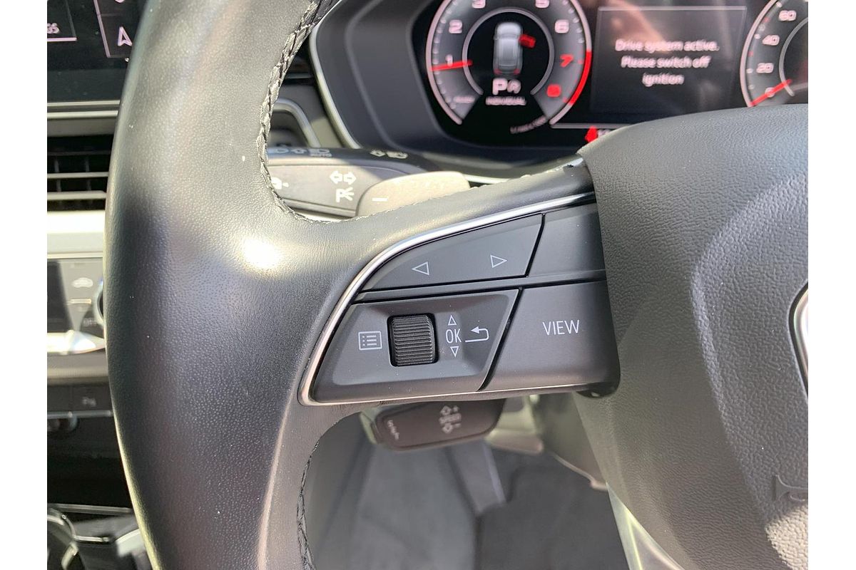 2022 Audi A4 45 TFSI S line B9