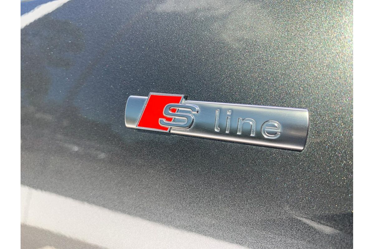 2022 Audi A4 45 TFSI S line B9