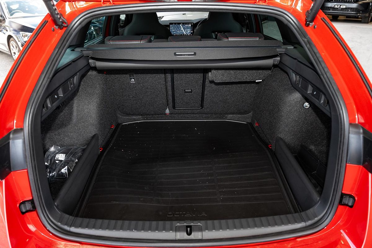 2025 SKODA Octavia RS NX