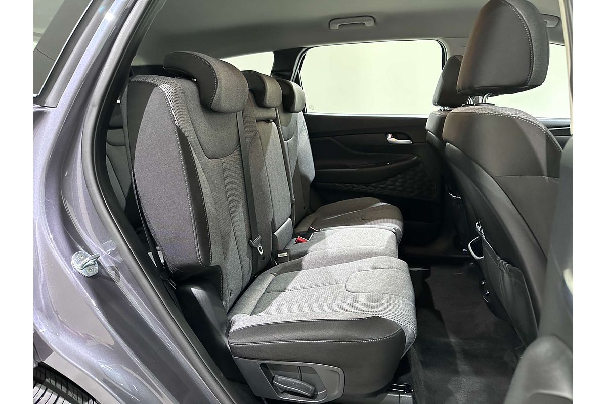 2022 Hyundai Santa Fe  TM.V4