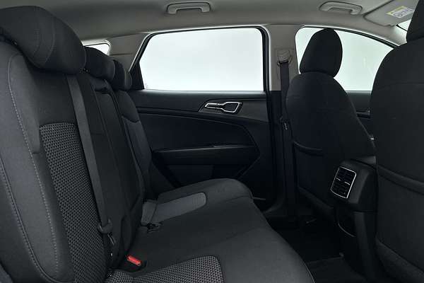 2024 Kia Sportage S NQ5