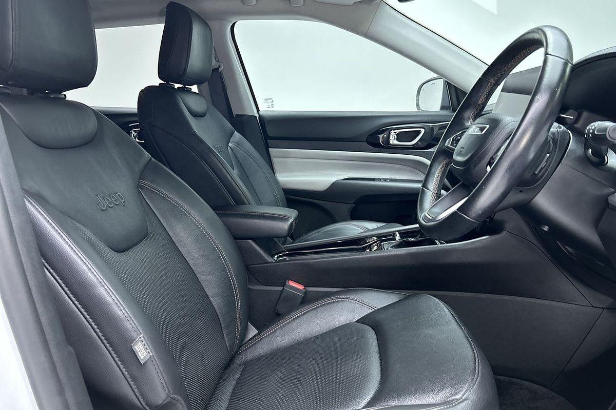 2022 Jeep Compass Limited M6