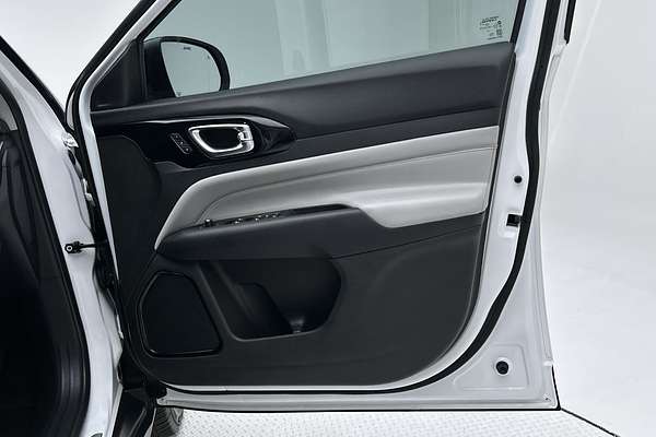 2022 Jeep Compass Limited M6
