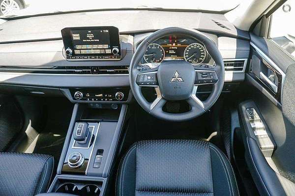 2024 Mitsubishi Outlander ES ZM 2WD