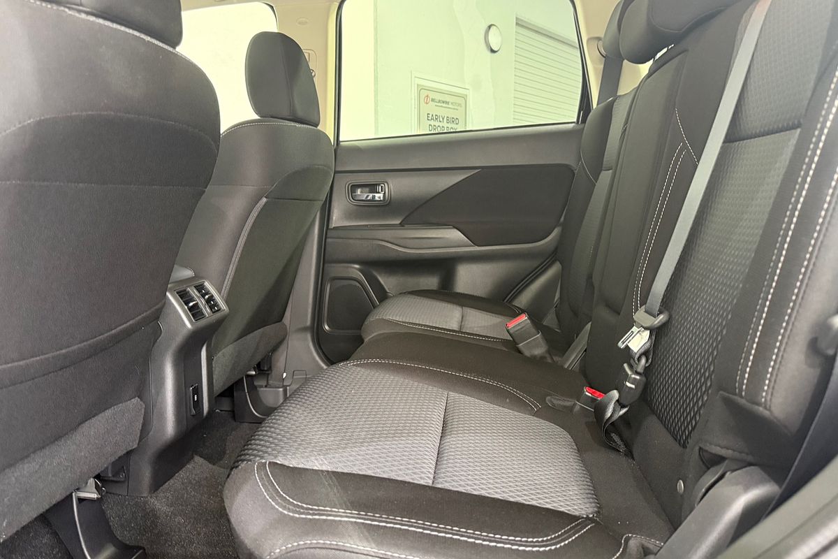 2020 Mitsubishi Outlander ES ADAS ZL