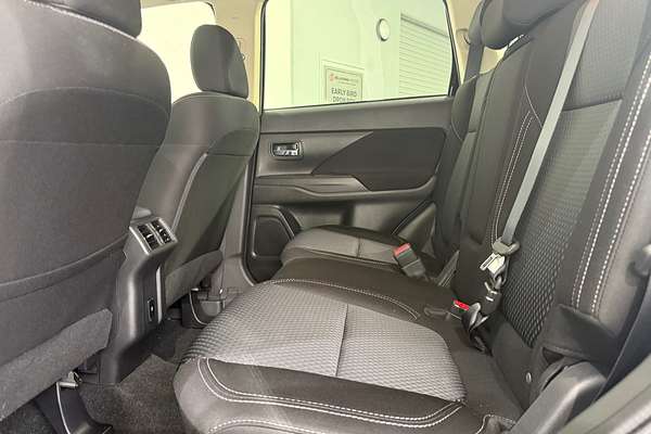 2020 Mitsubishi Outlander ES ADAS ZL