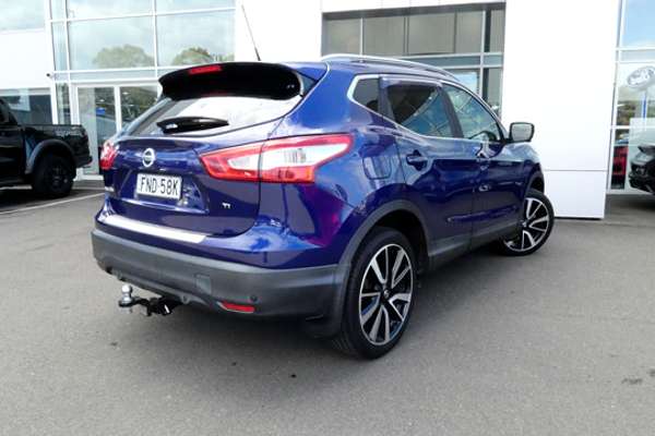 2017 Nissan QASHQAI Ti J11