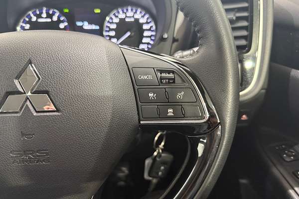 2020 Mitsubishi Outlander ES ADAS ZL